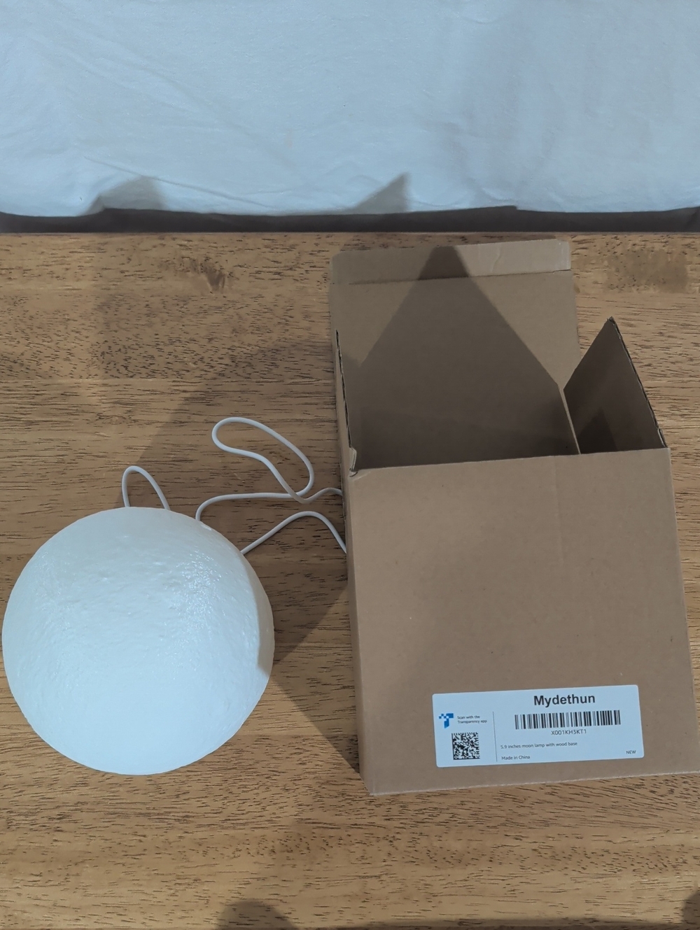 Mydethun Moon Lamp - White